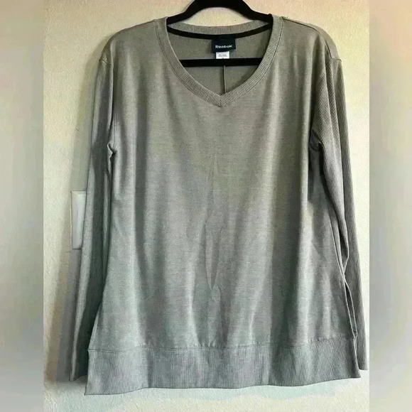 Reebok Pullover V Neck Sweatshirt Women's Size Large Comfort Gray - Picture 1 of 3